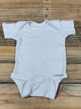 Gerber Onesies White Solid Boys (Newborn) Baby Cotton One Piece Infant Bodysuit